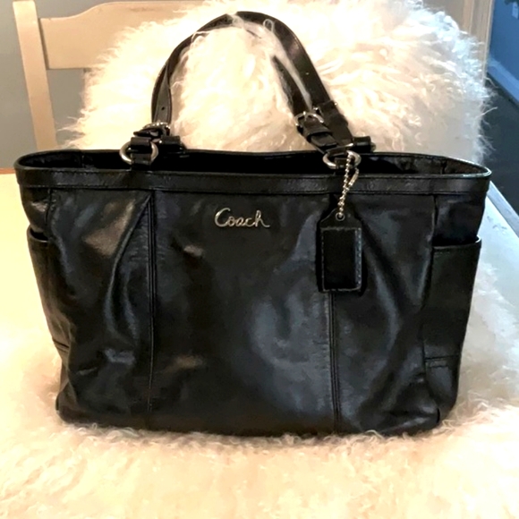 Coach Handbags - Coach Leather Handbag E1163-F17721
